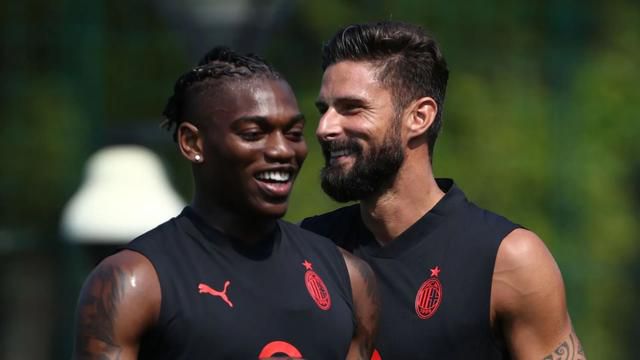 咖啡色丝袜淋浴