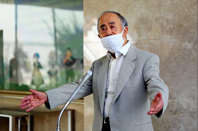 刑警队长被强扒内裤摸j