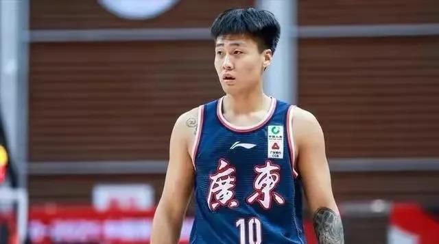 三个小姐的战争
