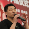 年轻的丈夫年轻的爸爸